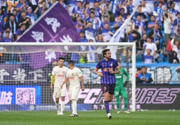 BSPORT-孔帕尼奥享受津门行：每周学3小时中文 最爱白米饭